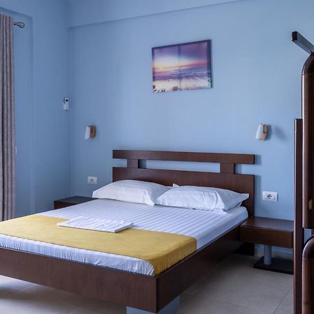 קסאמיל Hotel De Luna מראה חיצוני תמונה