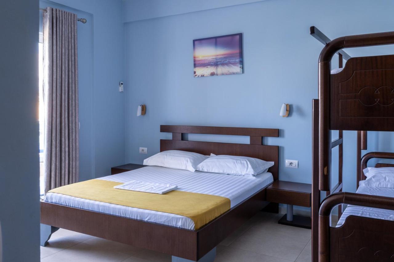 קסאמיל Hotel De Luna מראה חיצוני תמונה