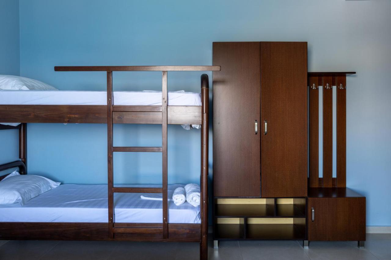 קסאמיל Hotel De Luna מראה חיצוני תמונה