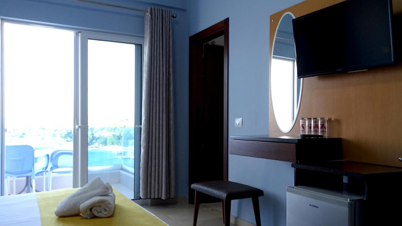 קסאמיל Hotel De Luna מראה חיצוני תמונה