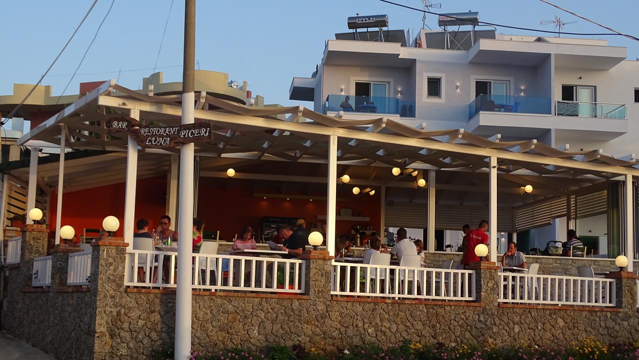 קסאמיל Hotel De Luna מראה חיצוני תמונה
